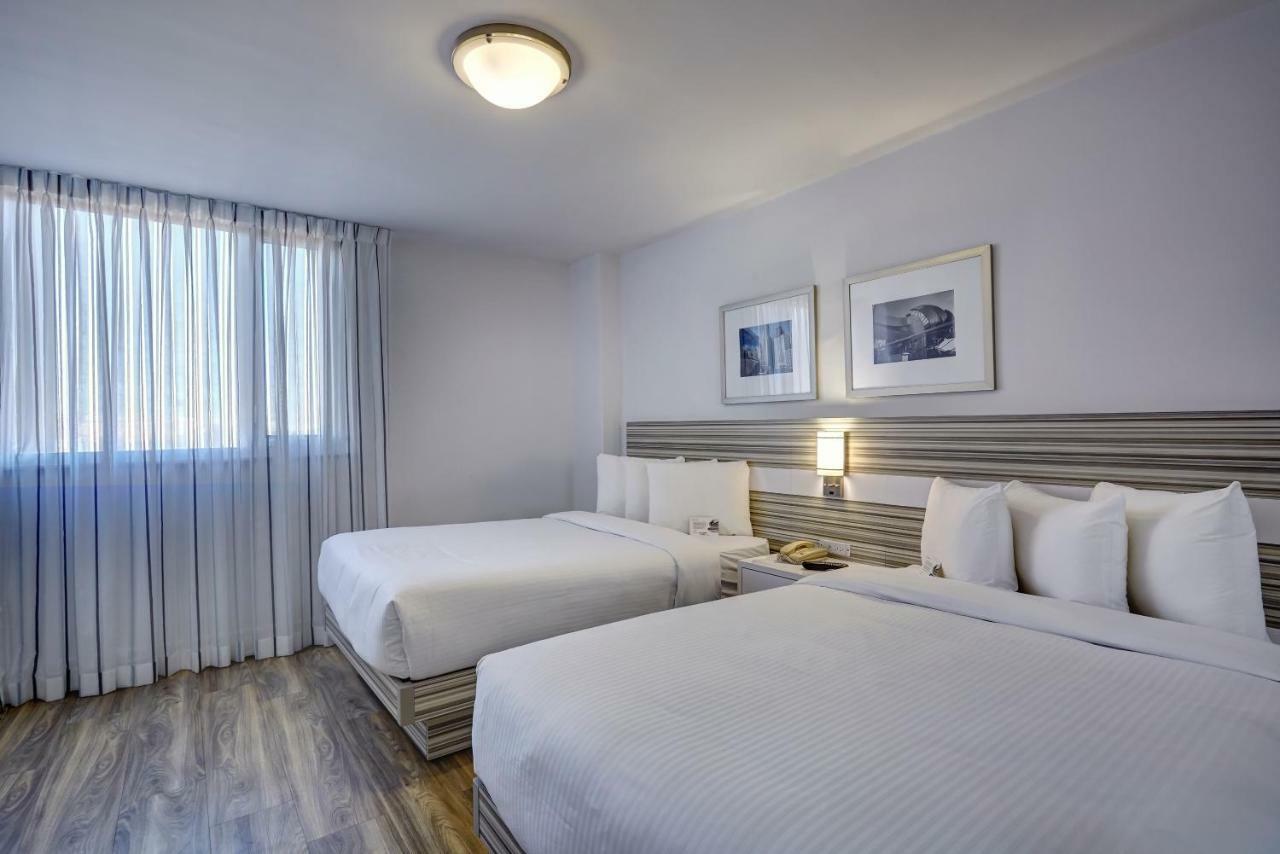 Deluxe Doppelzimmer mit 2 Doppelbetten