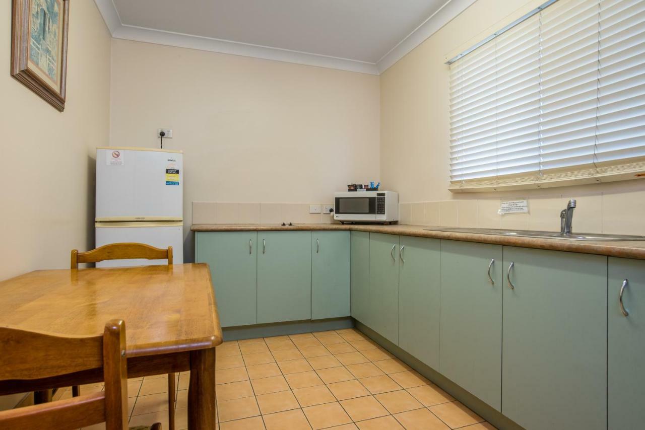 Deluxe King Suite with Kitchen,974290537:JPEG