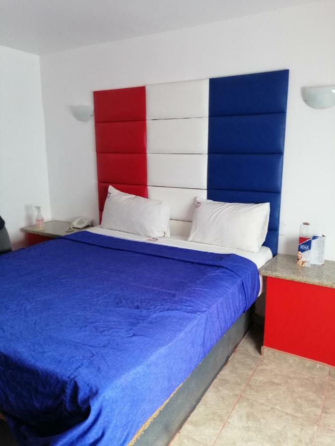 Deluxe King Room,833168729:JPEG