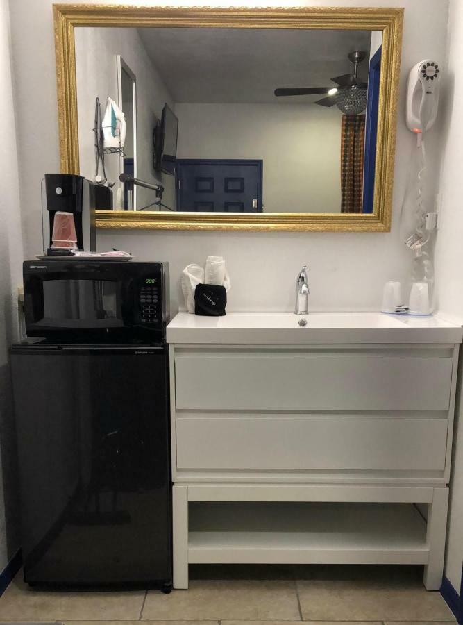 Deluxe King Suite,834706889:JPEG