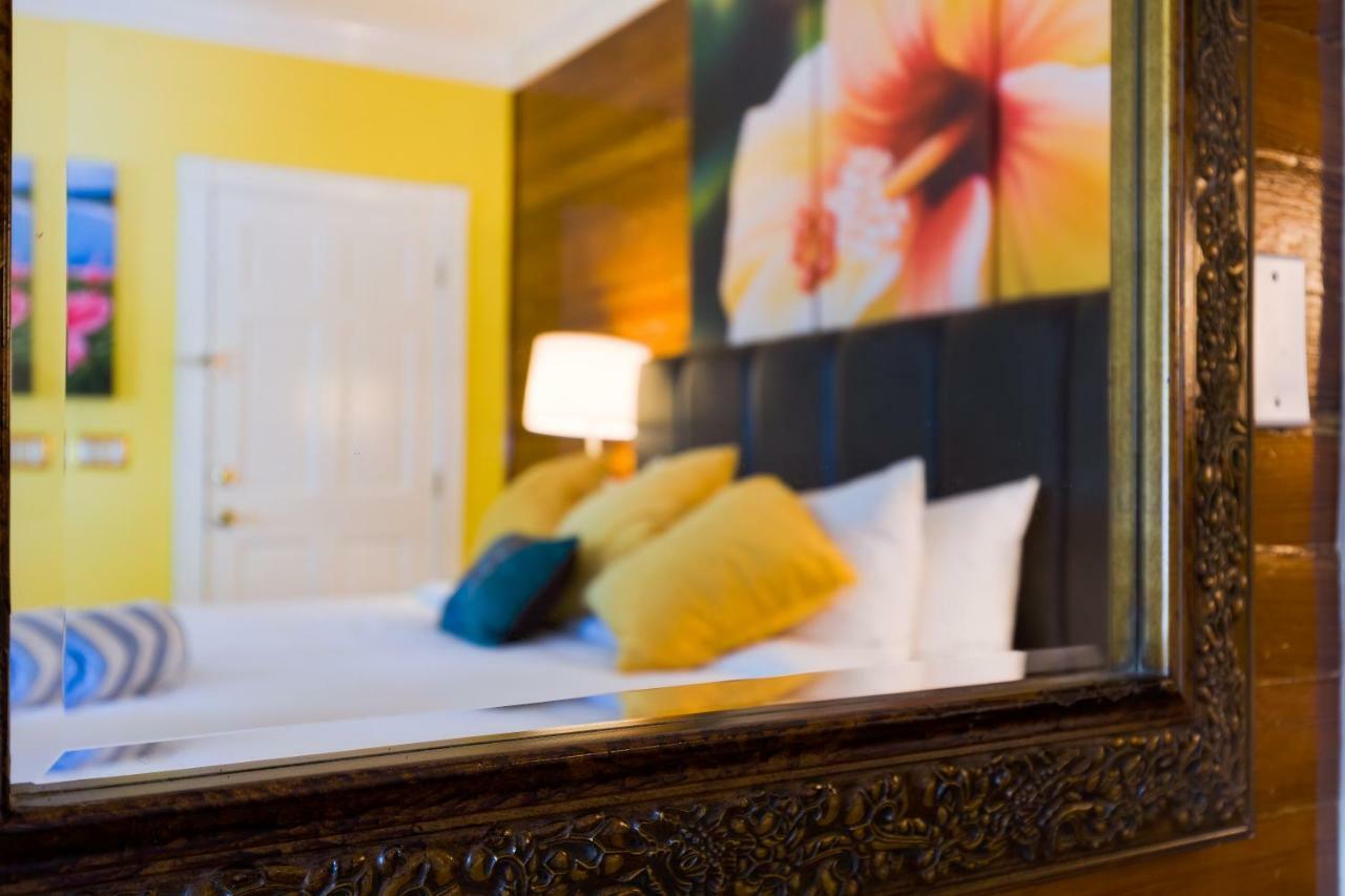 Luxury King Room