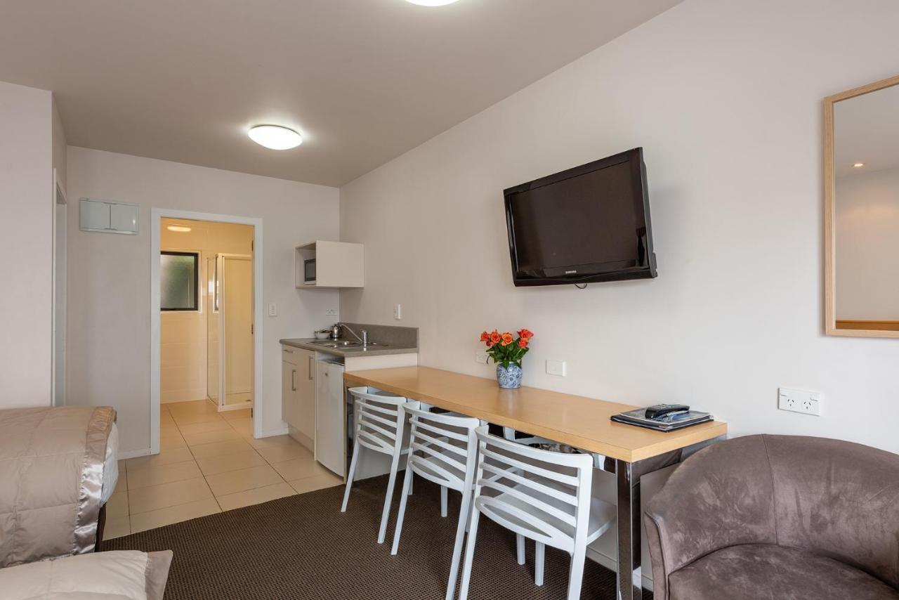 One-Bedroom Studio - Ground Floor,944929138:JPEG