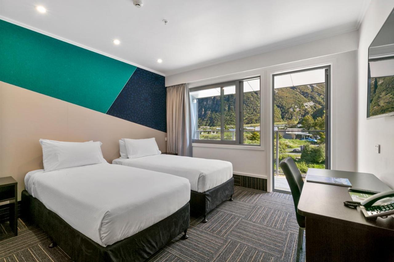 Mt Cook Lodge Standard Double or Twin Room,946547254:JPEG