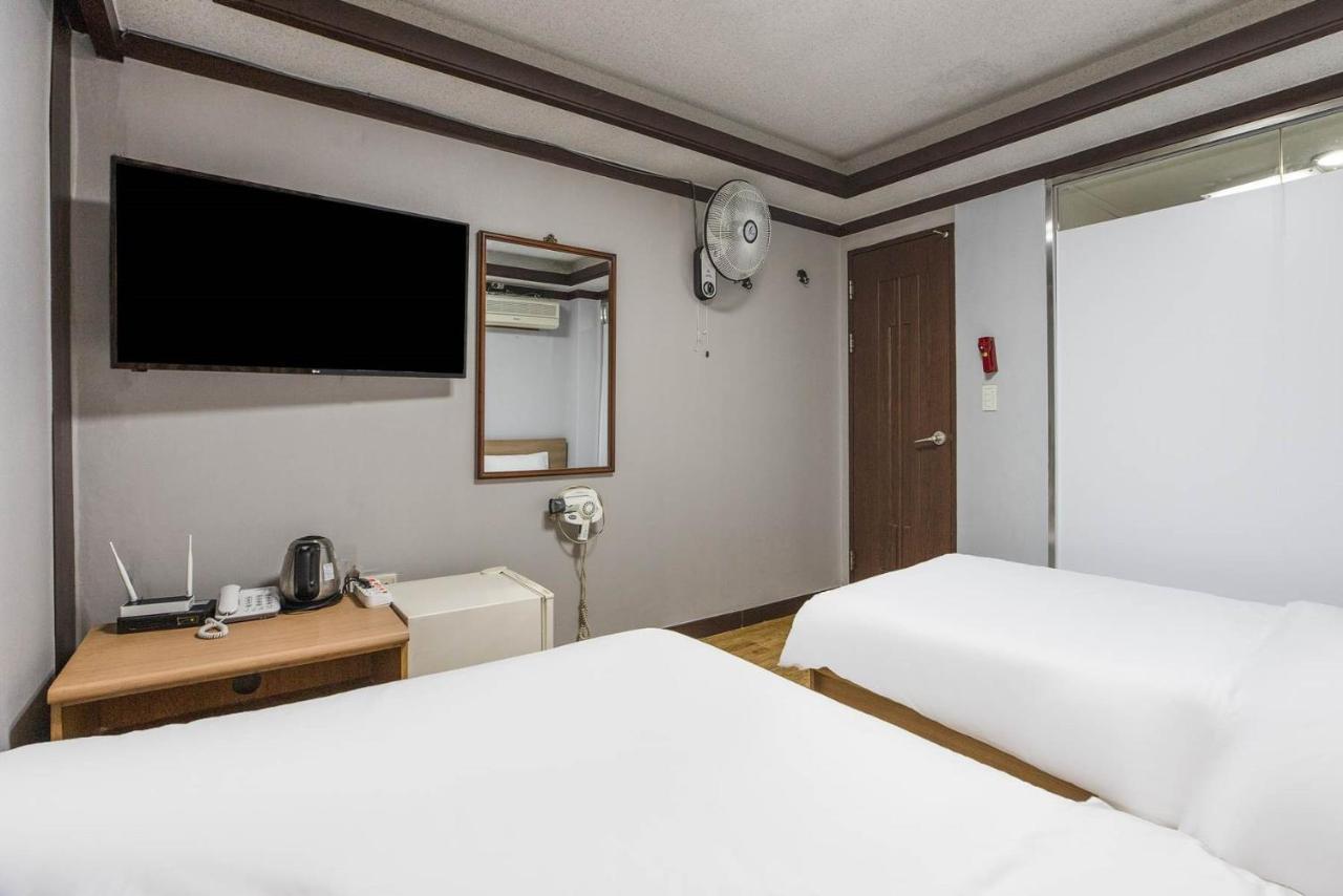 Chambre Triple avec Douche