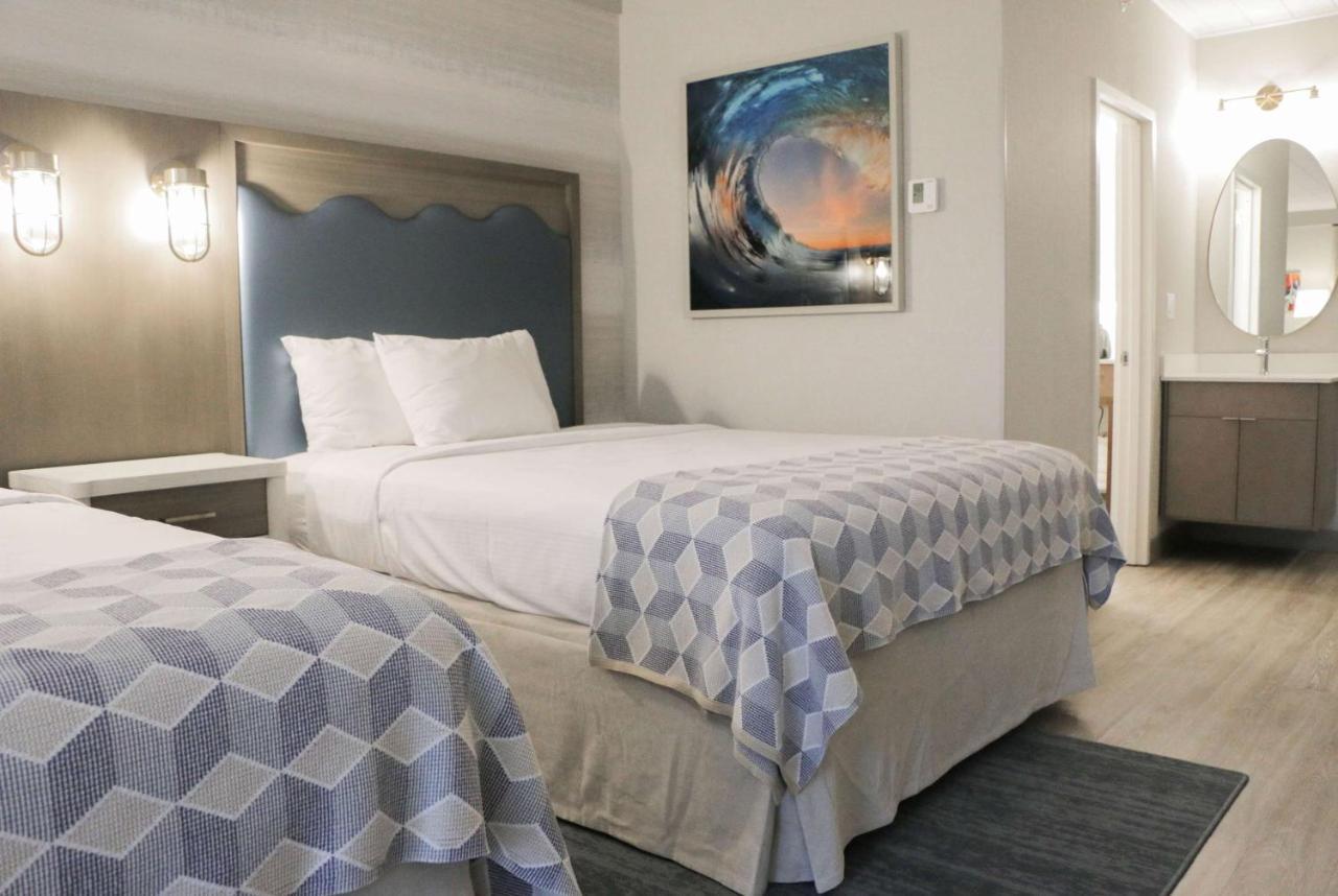 Queen Room with Two Queen Beds - Non-Smoking,1187651134:JPEG