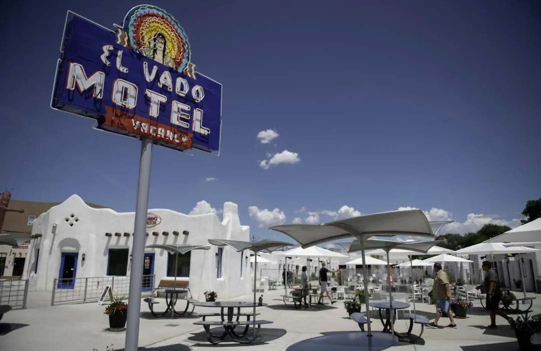 El Vado Motel-1