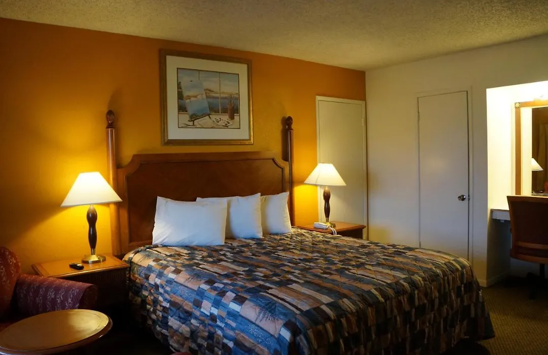 Classic Inn-1