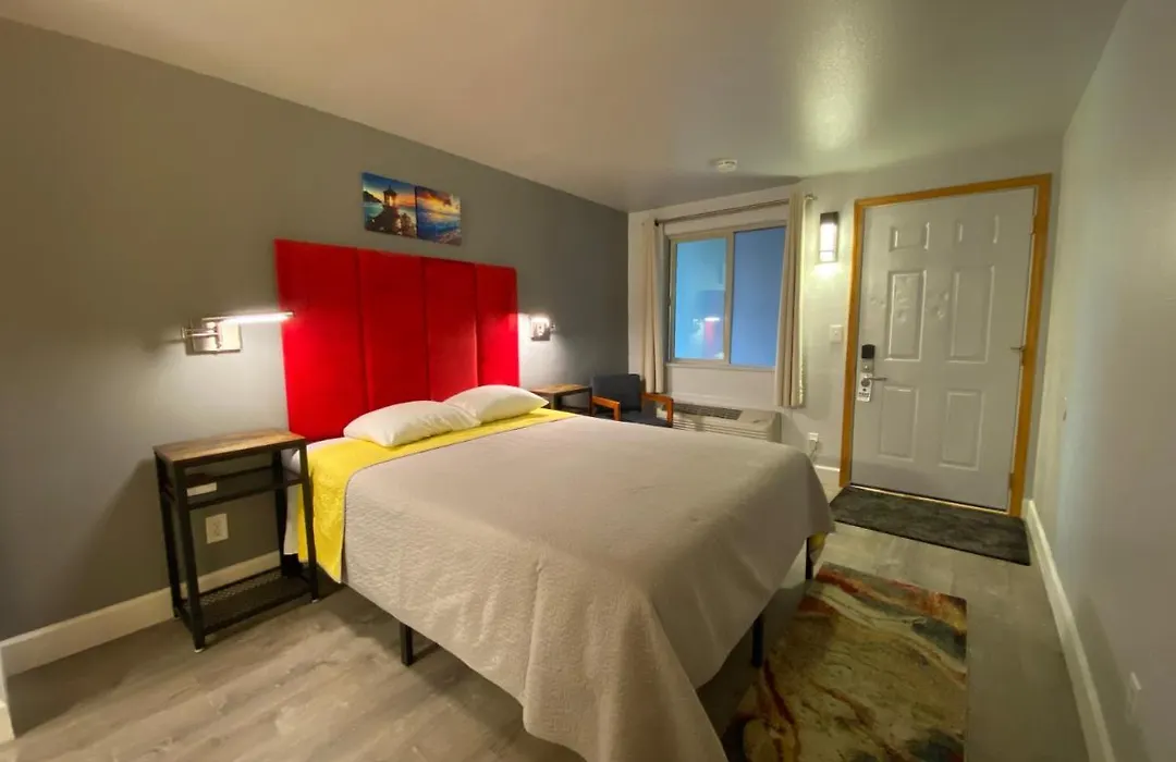 Aircrest Motel-1