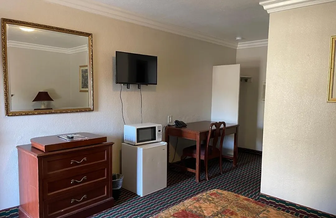 Homestead Motel-1