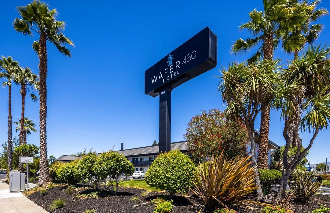 Wafer 450 Hotel-1