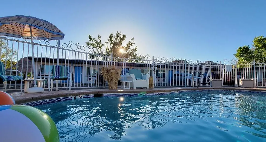 Quail Park Lodge-1