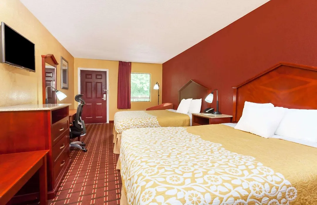 Days Inn By Wyndham Columbia-1