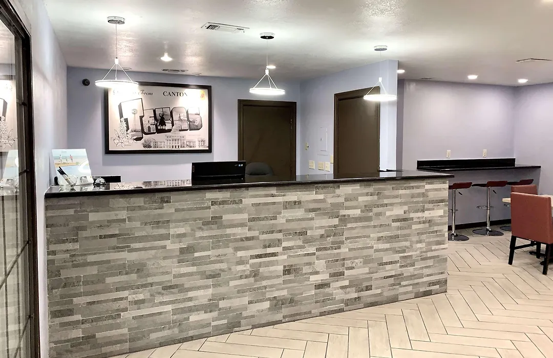 Super 8 By Wyndham - Canton, Texas-1