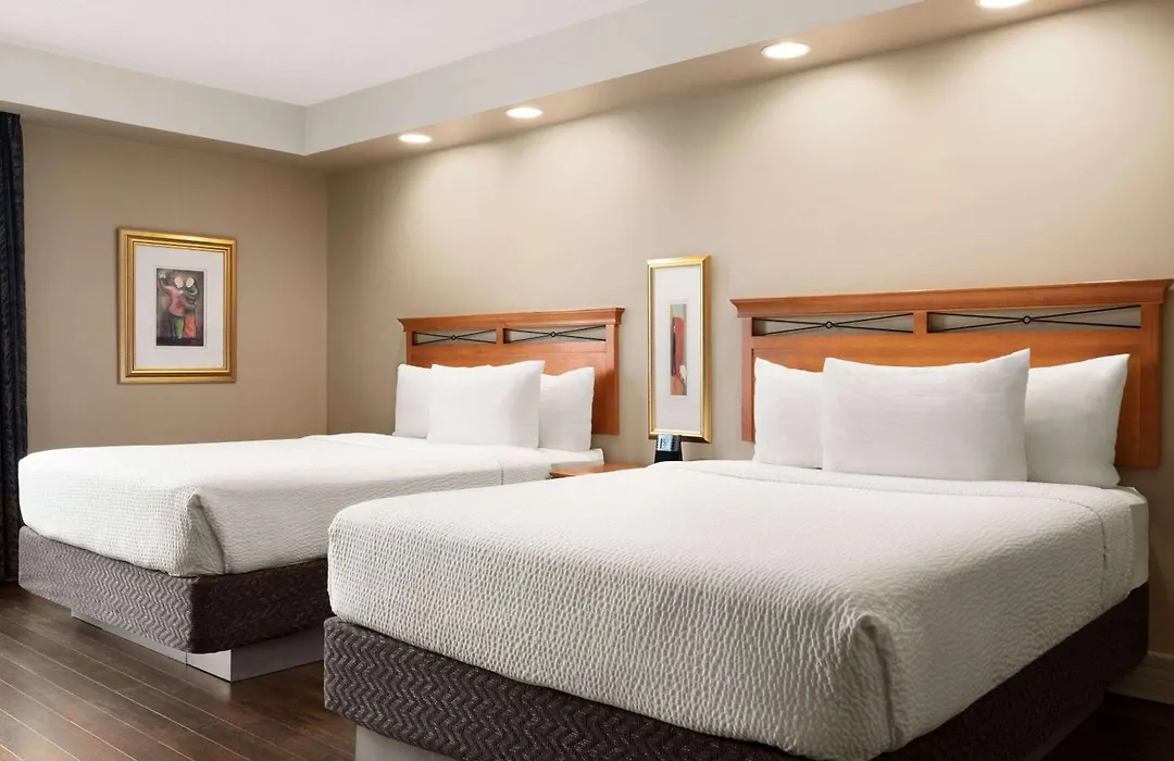 Grand Hotel & Conference Centre Calgary Airport, An Ascend Collection Hotel-1
