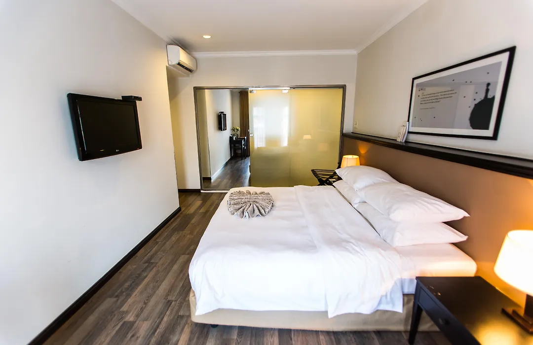 The Alcove Library Hotel-1