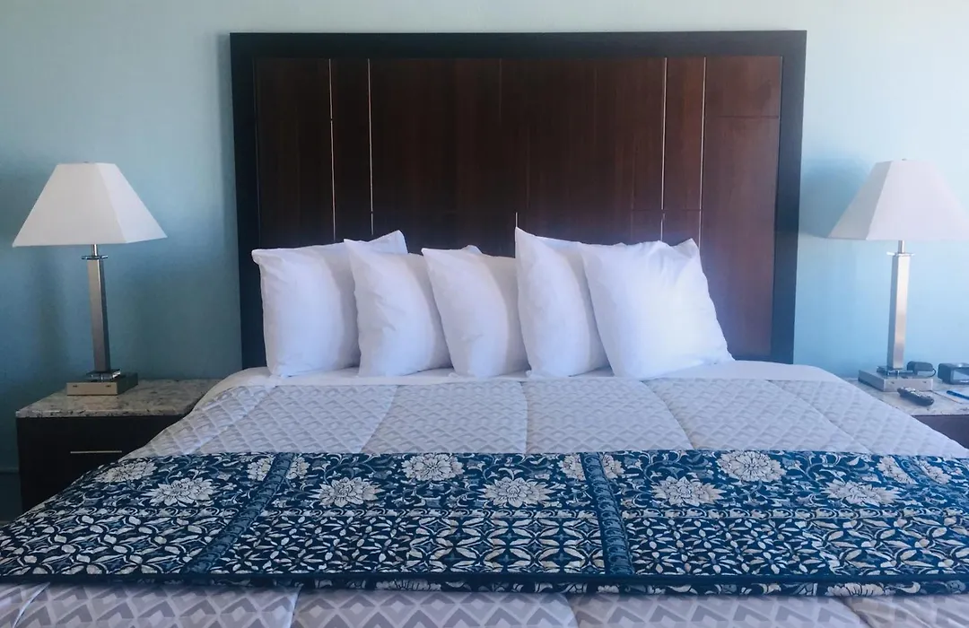 Dolphin Cove Motel-1