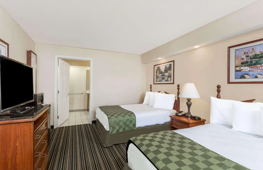 Super 8 By Wyndham Orangeburg North-1