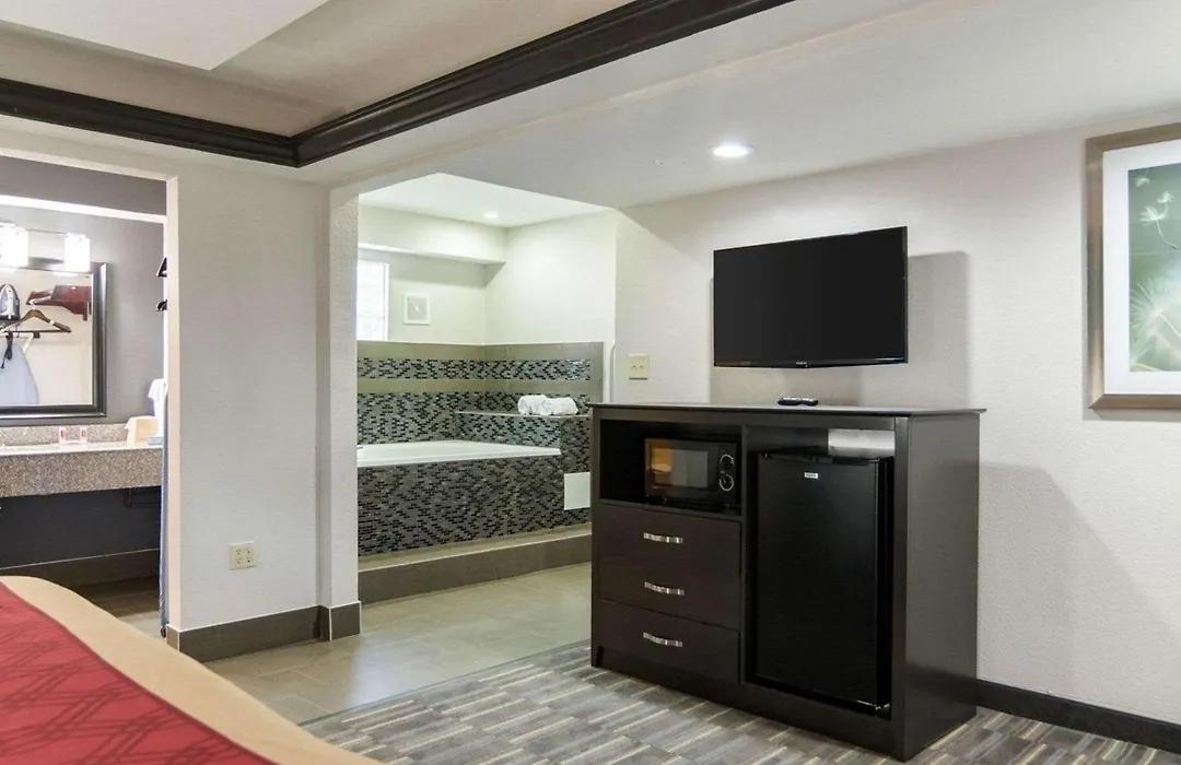 Homestay Inn & Suites-1