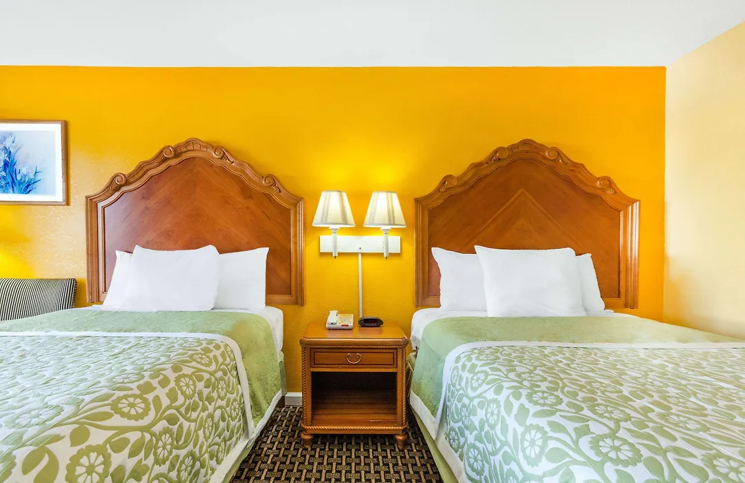 Days Inn By Wyndham Jacksonville-1