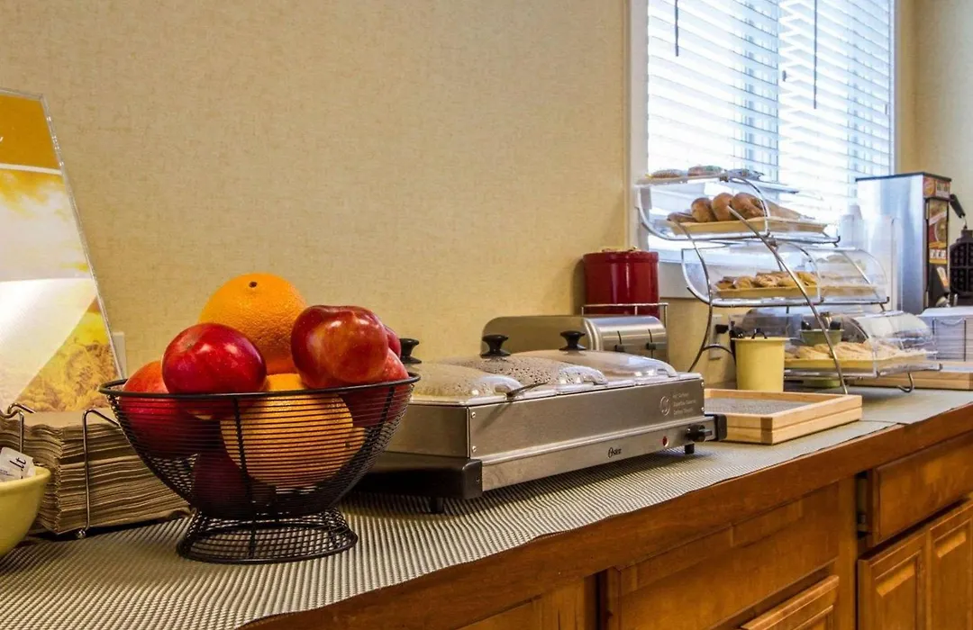 Quality Inn & Suites South Portland-1