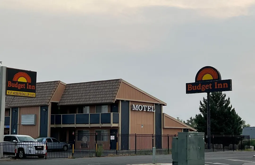 Budget Inn-1