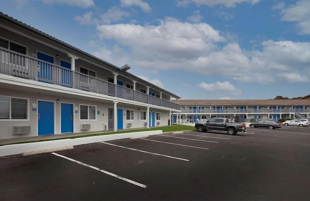 Days Inn By Wyndham Arroyo Grande Pismo Beach-1