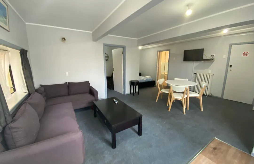 Ace Motor Lodge-1
