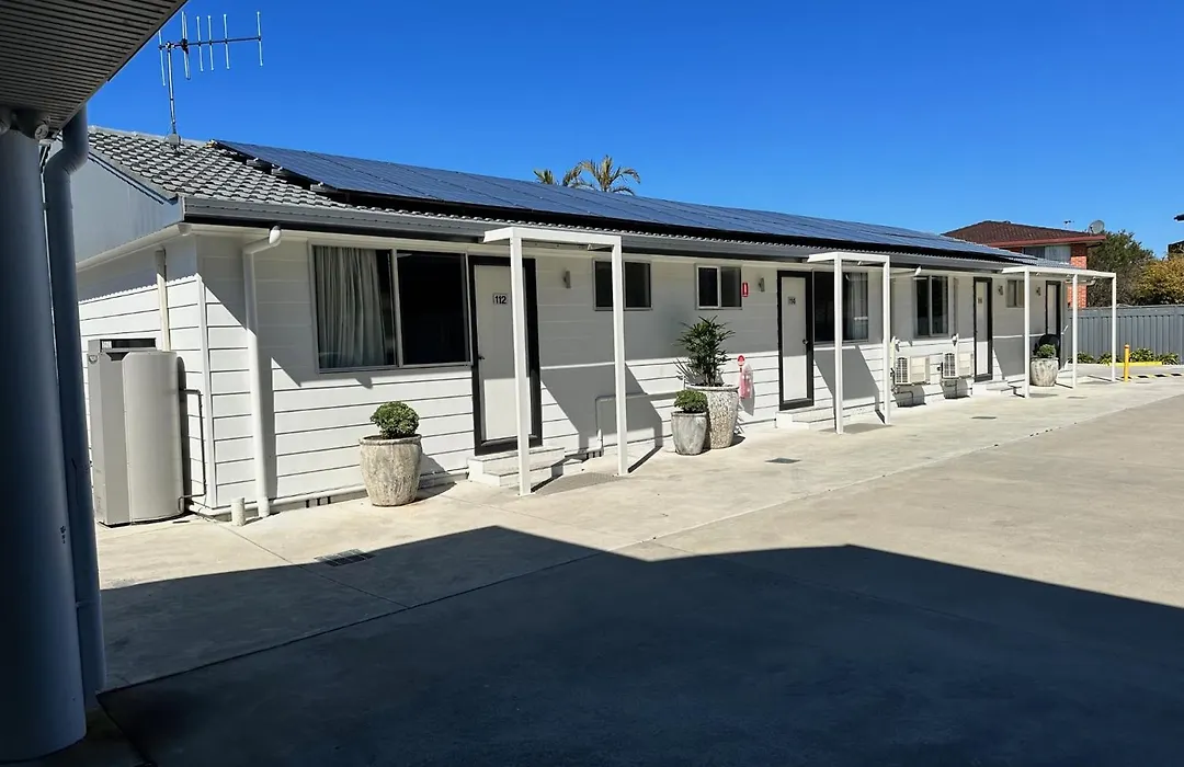 Surf Beach Motel Port-1