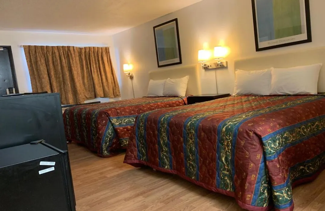 Economy Inn Of Holland-1