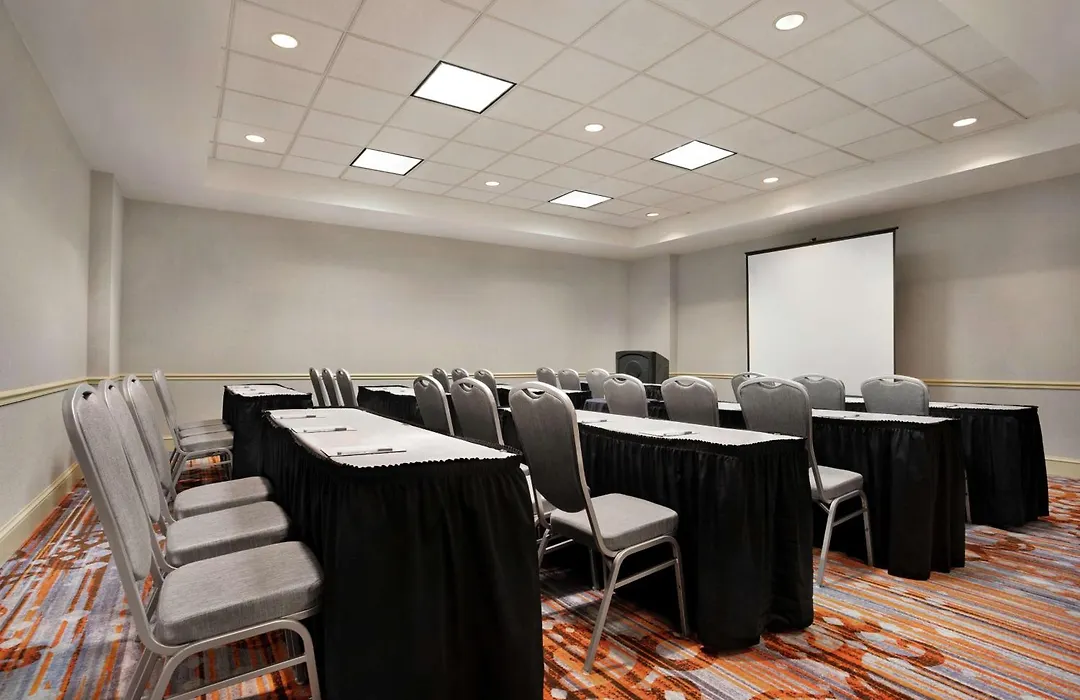 Hilton Garden Inn New Orleans Convention Center-1