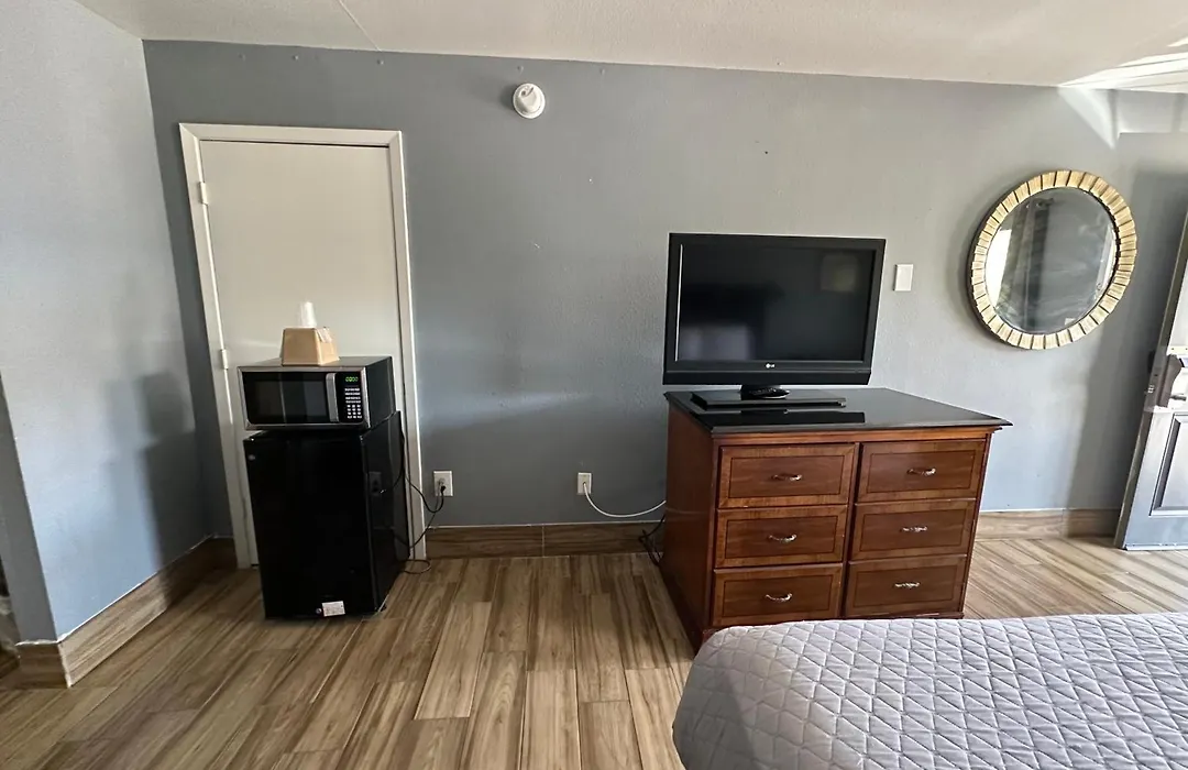 Home Suites Hill Country-1