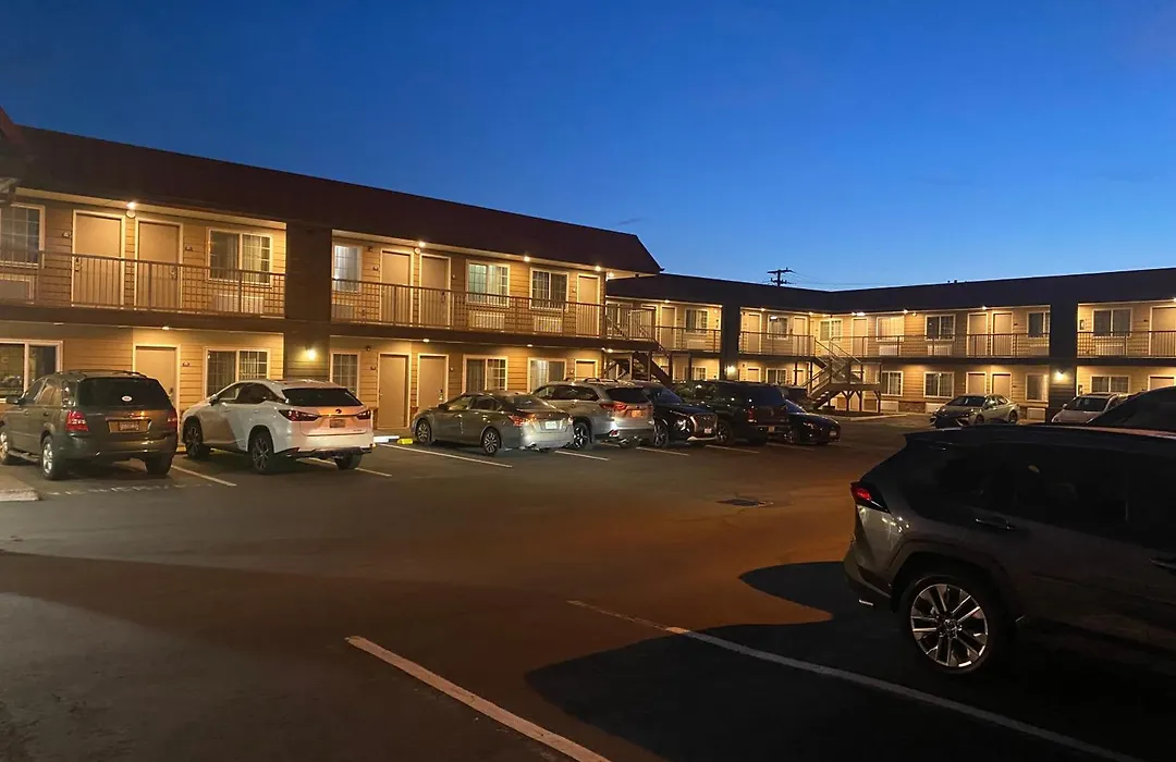 Days Inn By Wyndham Newport Or-1