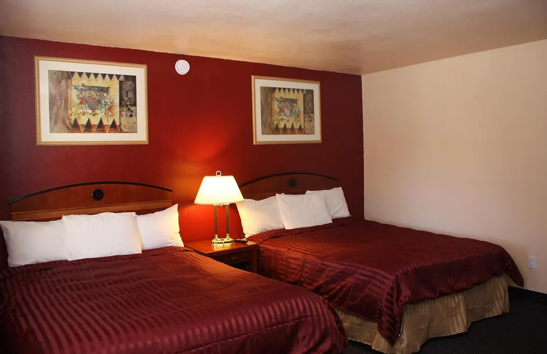Budget Inn-1