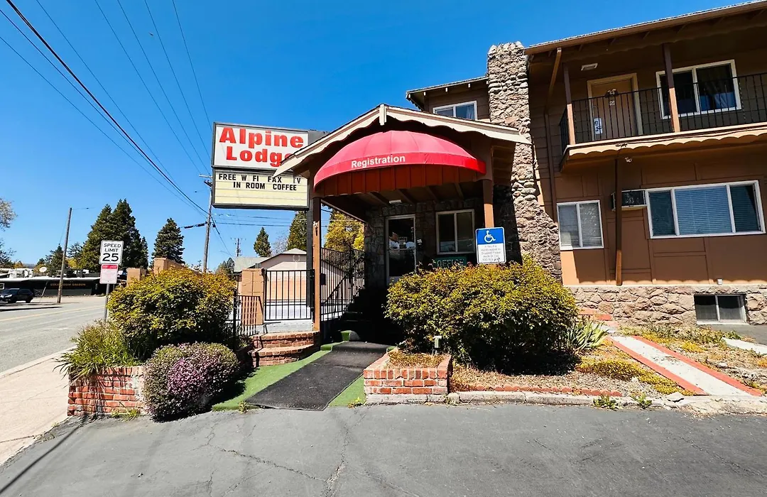 The Cottage Inn At Mount Shasta-1