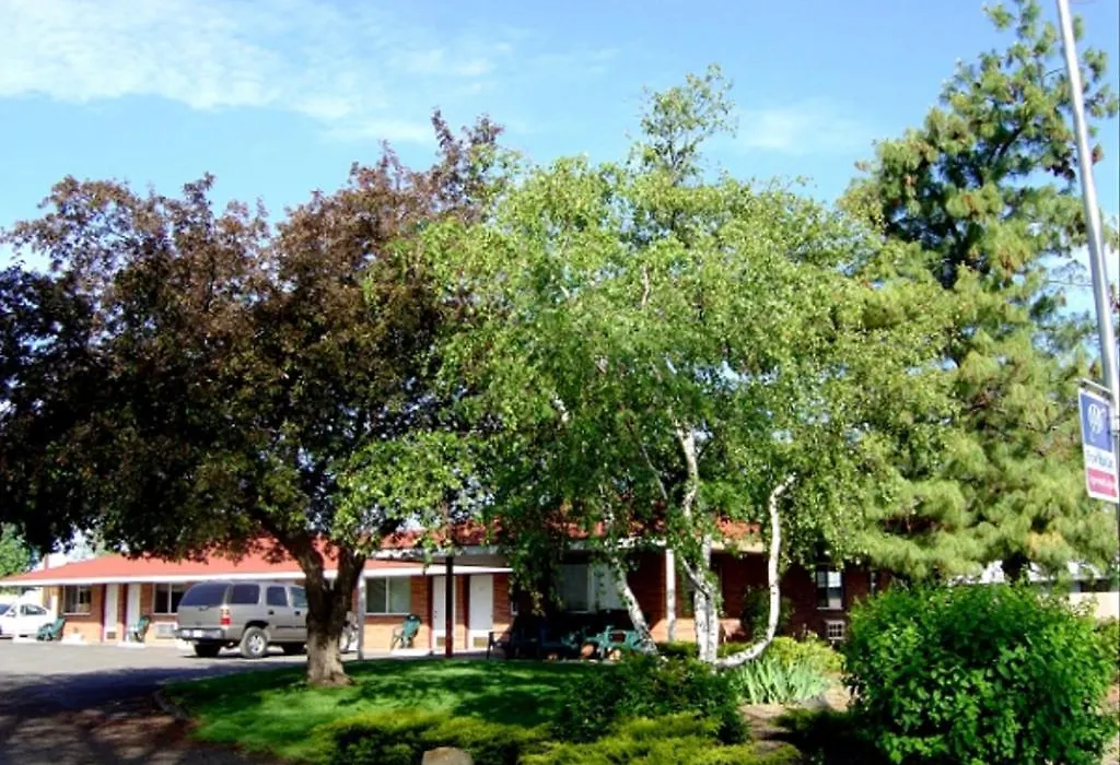 Golden West Motel-1