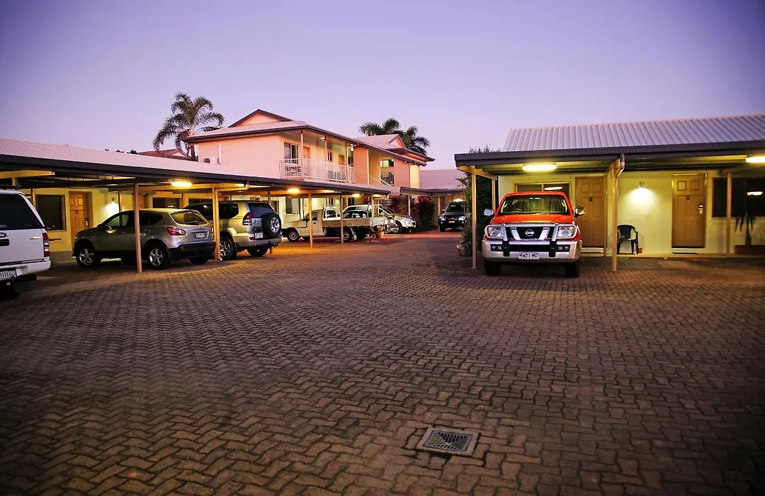 Cascade Motel In Townsville-1