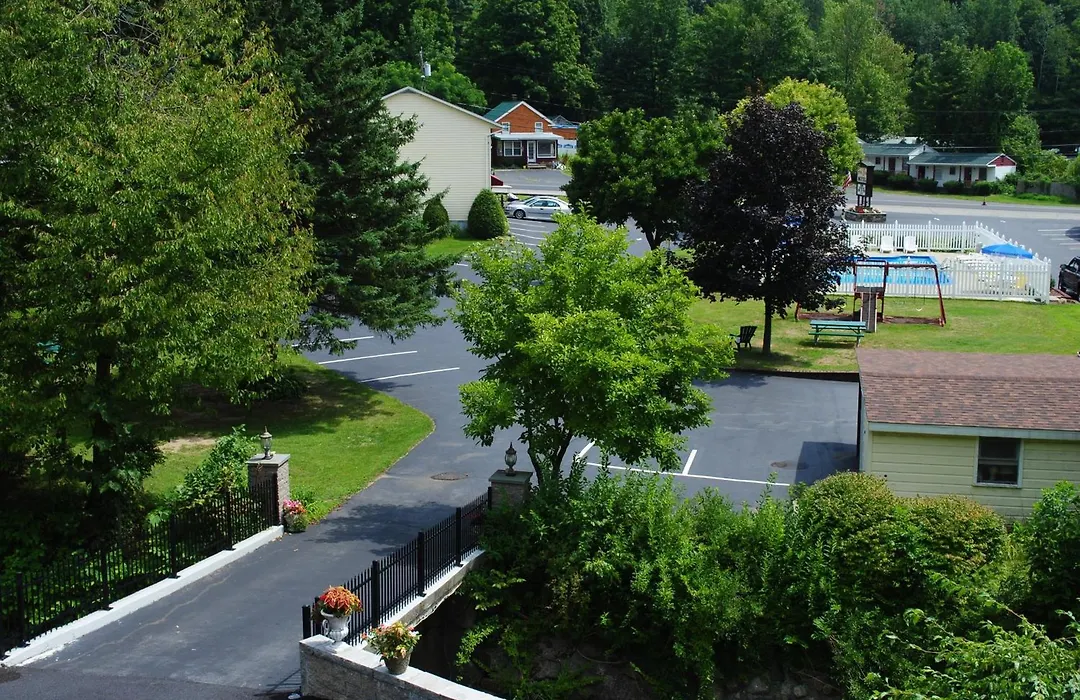 Fran Cove Motel-1