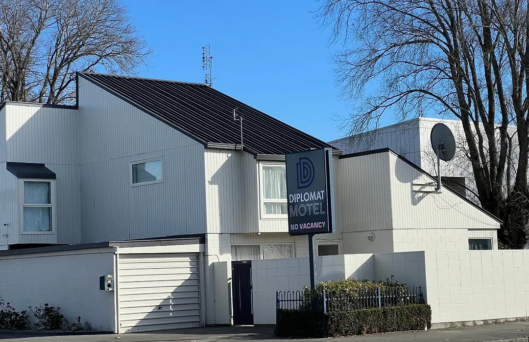Diplomat Motel-1