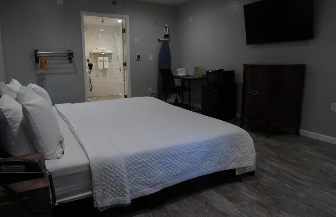 Capri Suites Anaheim-1