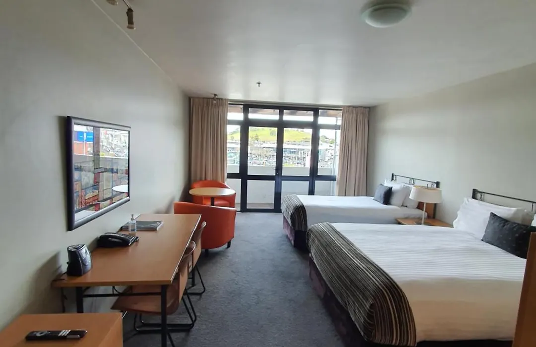 Off Broadway Motel-1