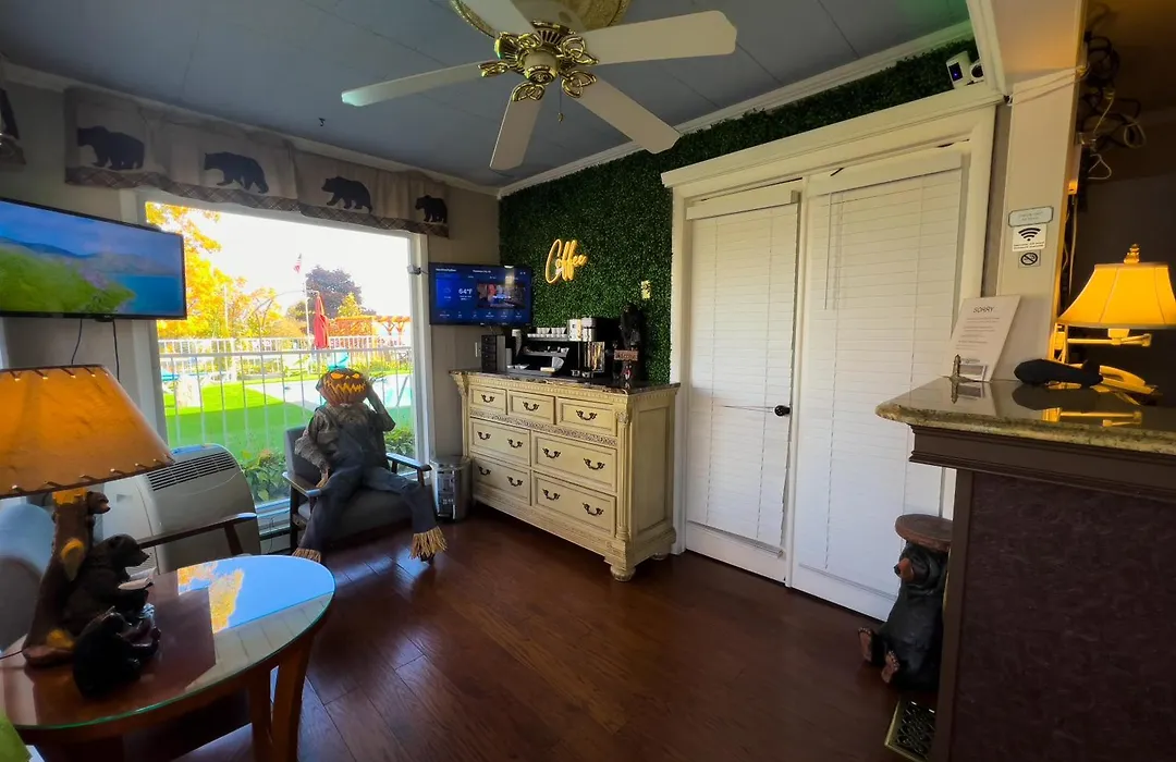 American Boutique Inn - Lakeview-1
