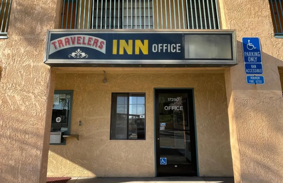 Travelers Inn-1