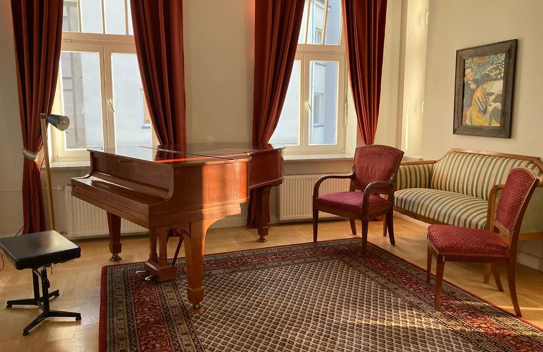 Chopin Boutique-1