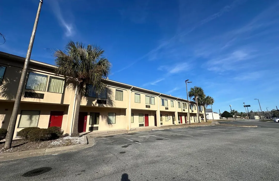 Guest Cottage & Suites By Oyo Brunswick-Golden Isles-1
