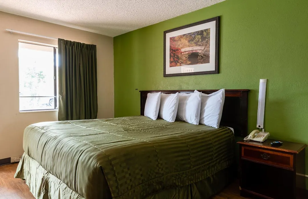 Country Hearth Inn & Suites Marietta-1