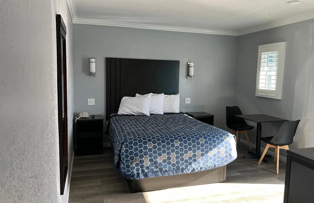 Sea Garden Motel-1