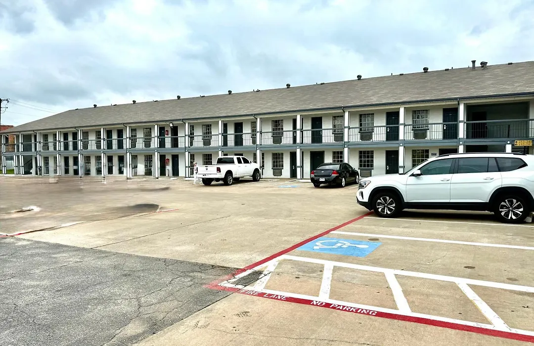 Sherman Inn-1