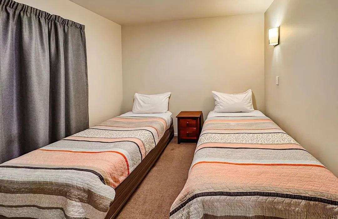 Bealey Avenue Motel-1