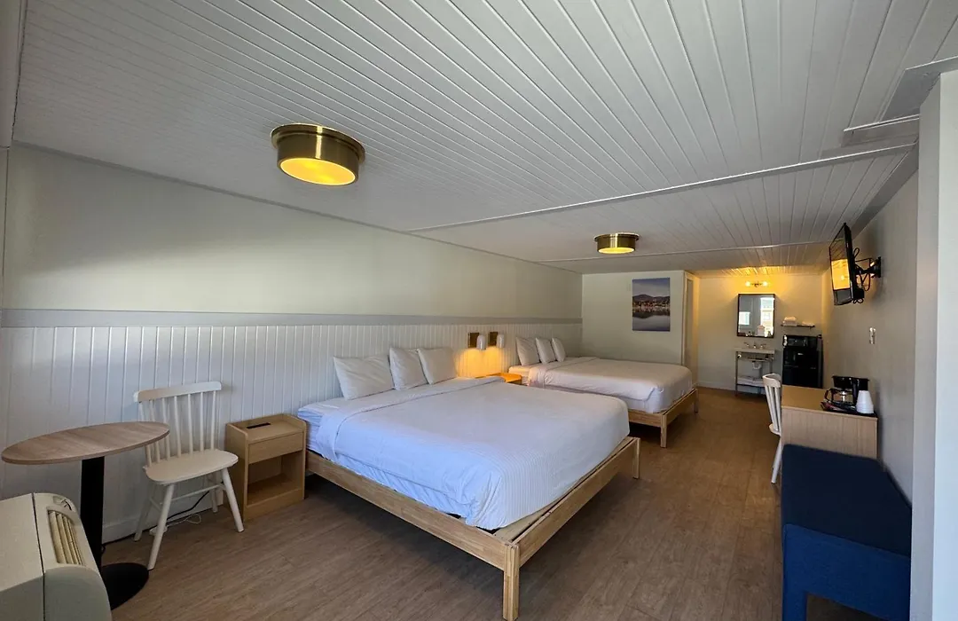 Maple Leaf Inn Lake Placid-1