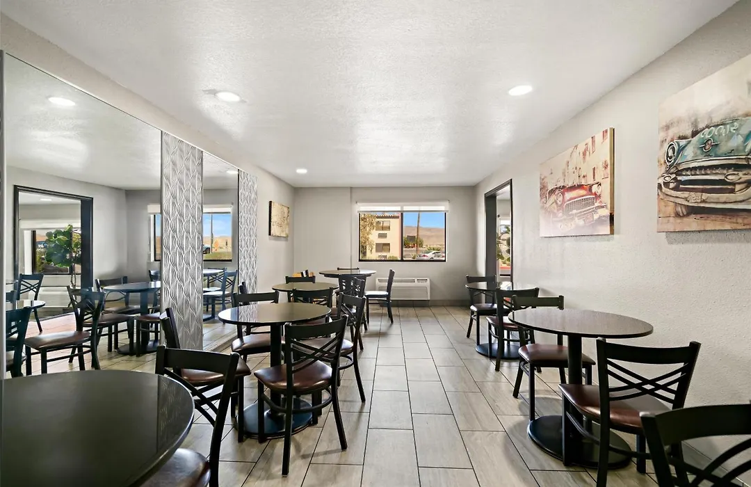 Best Western Desert Villa Inn-1